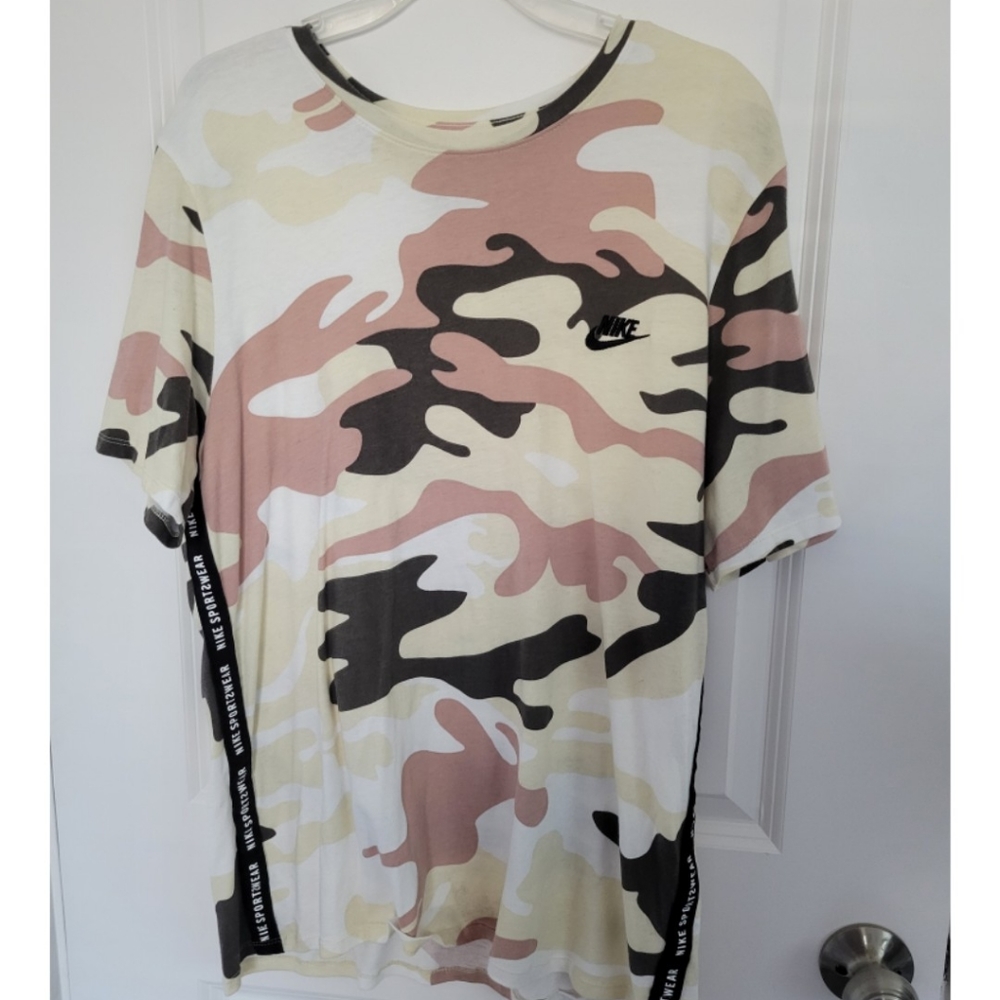Nike pro camo shirt